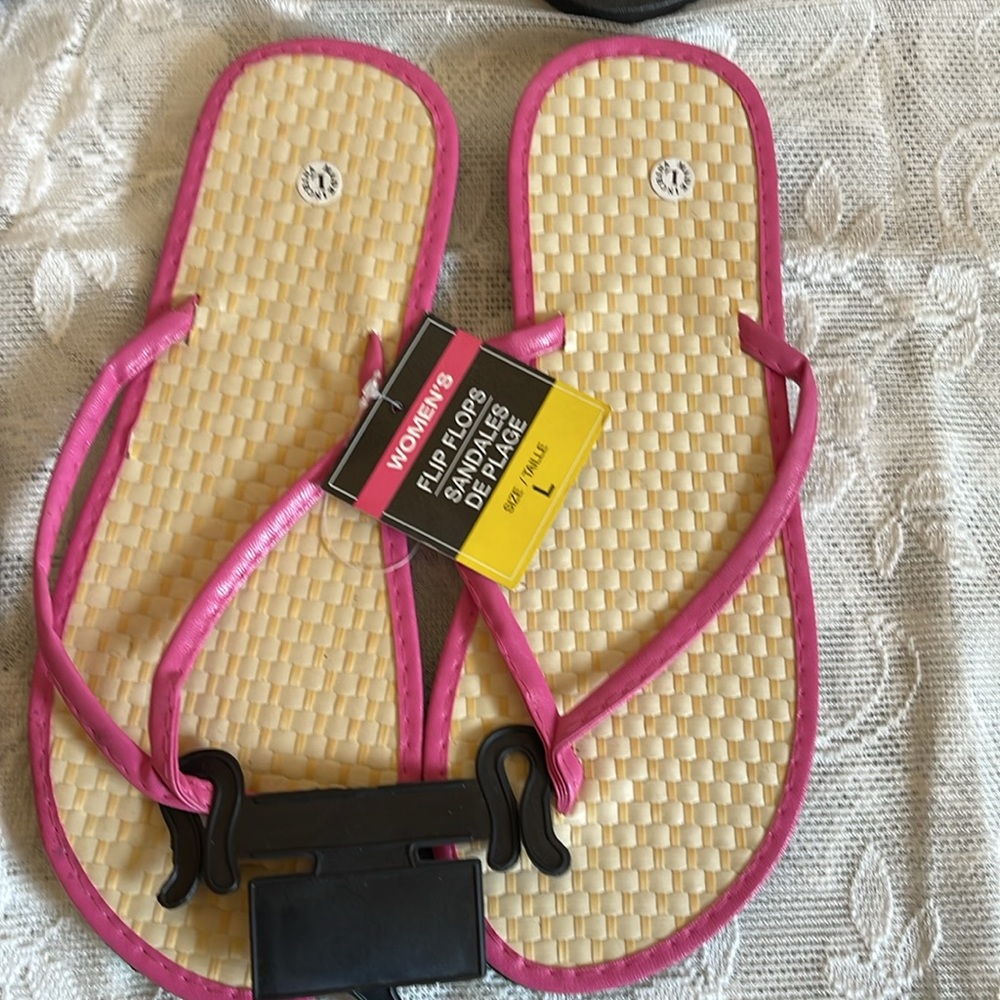 Lot of 4, Brand new no brand.4 different colors casual flip-flops. All sz 7/8 - Picture 5 of 11